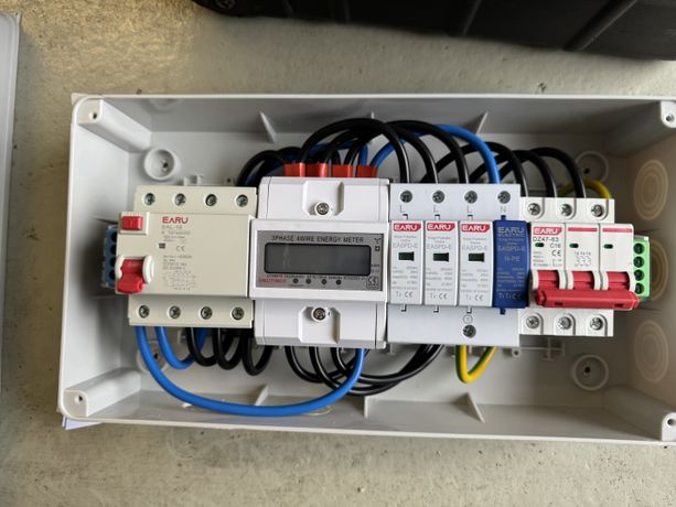Beispielarbeit von Ekrem Rakman Elektroinstallation und Kabelverlegung - veröffentlicht auf Elektriker.org