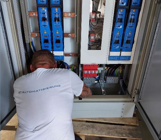 Beispielarbeit von BT-Automatisierung - veröffentlicht auf Elektriker.org