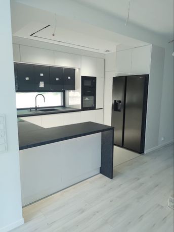 Beispielarbeit von Klochko & Kosynskyi Nordway GbR - veröffentlicht auf Tischler-Schreiner.org