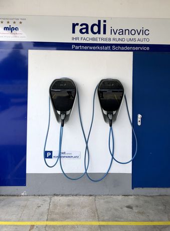 Beispielarbeit von Radi Ivanovic Fahrzeuglackierungen - veröffentlicht auf Auto-Werkstatt.de