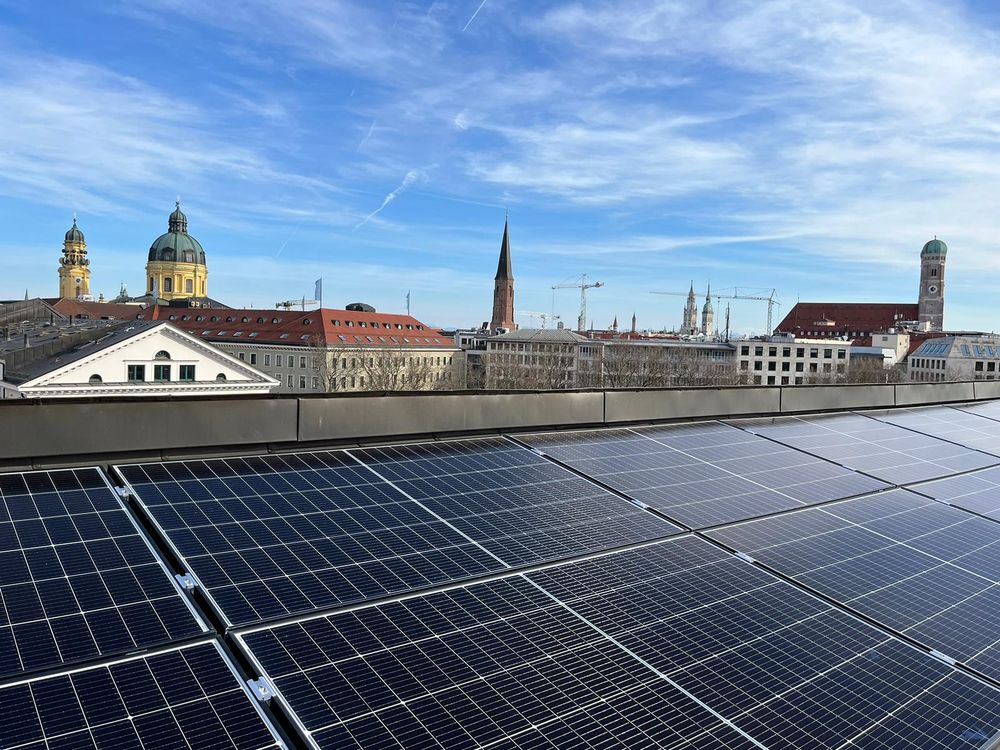Logo der Firma Isarphotovoltaik aus München auf dem Branchenportal Elektriker.org