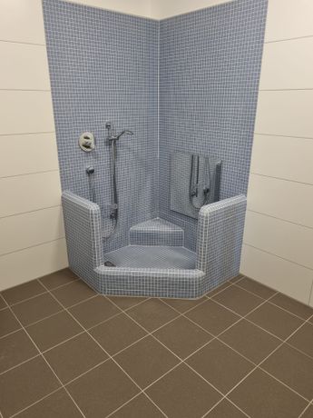 Beispielarbeit von Marmor & Fliesenfachbetrieb Georg Mavreas - veröffentlicht auf Fliesenleger.net