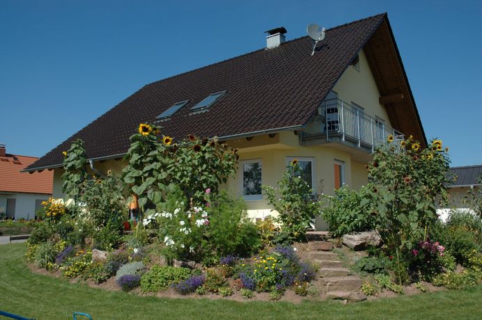 Beispielarbeit von Glock & Mews Bedachungen GmbH - veröffentlicht auf Dachdecker.com