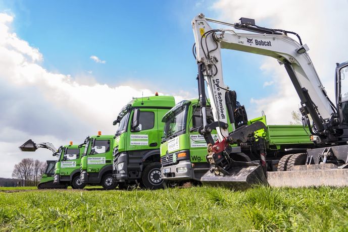 Beispielarbeit von Garten- und Landschaftsbau Uwe Schmiedl - Containerservice - veröffentlicht auf Gartenbau.org
