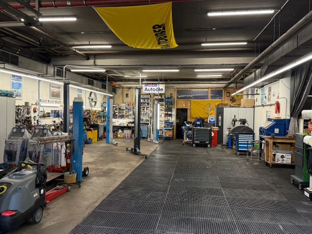 Beispielarbeit von ABS-AUTO-CENTER Andreas + Lukas Stepputat GbR - veröffentlicht auf Auto-Werkstatt.de