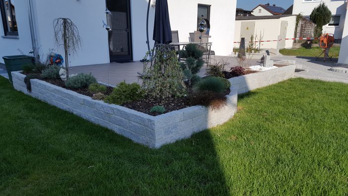 Beispielarbeit von Armend Dedinca Garten -und Landschaftsbau GmbH - veröffentlicht auf Gartenbau.org