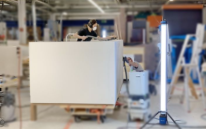 Beispielarbeit von Knoeppel GmbH Raumkonzepte Laden-/Möbelbau Lichtplanung Akustik - veröffentlicht auf Tischler-Schreiner.org