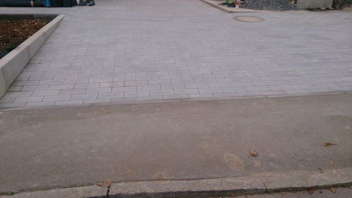 Beispielarbeit von Baggerbetrieb & Landschaftsbau - veröffentlicht auf Gartenbau.org