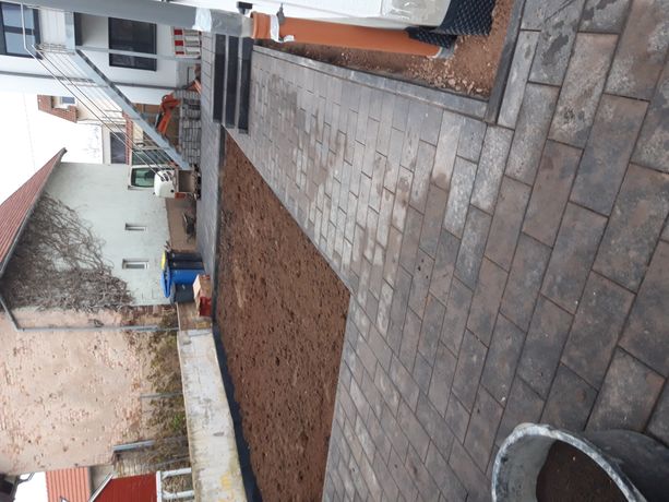 Beispielarbeit von Fa.KAT Kücük Abriss & Tiefbau | Hof & Außenanlagen | Asbestrückbau TRGS 519|4C - veröffentlicht auf Gartenbau.org