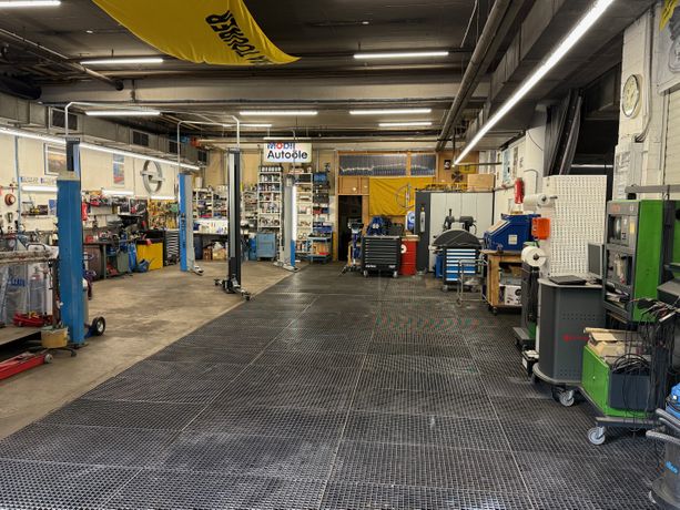 Beispielarbeit von ABS-AUTO-CENTER Andreas + Lukas Stepputat GbR - veröffentlicht auf Auto-Werkstatt.de